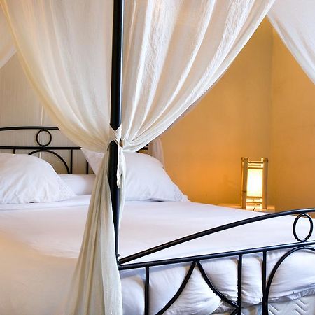 Chambres D'Hotes Jauregia Saint-Etienne-de-Baigorry Eksteriør billede