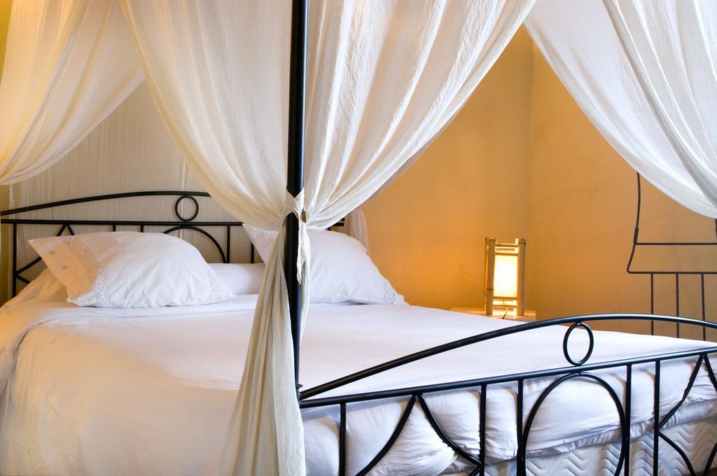 Chambres D'Hotes Jauregia Saint-Etienne-de-Baigorry Eksteriør billede